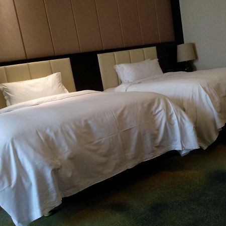 The Huiting Collection Hotel Wuhan Bagian luar foto
