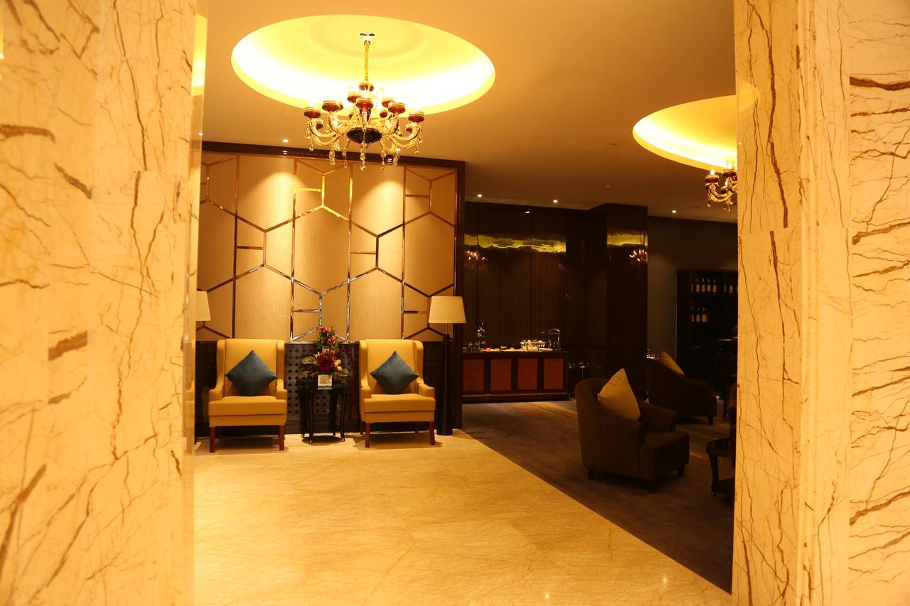 The Huiting Collection Hotel Wuhan Bagian luar foto