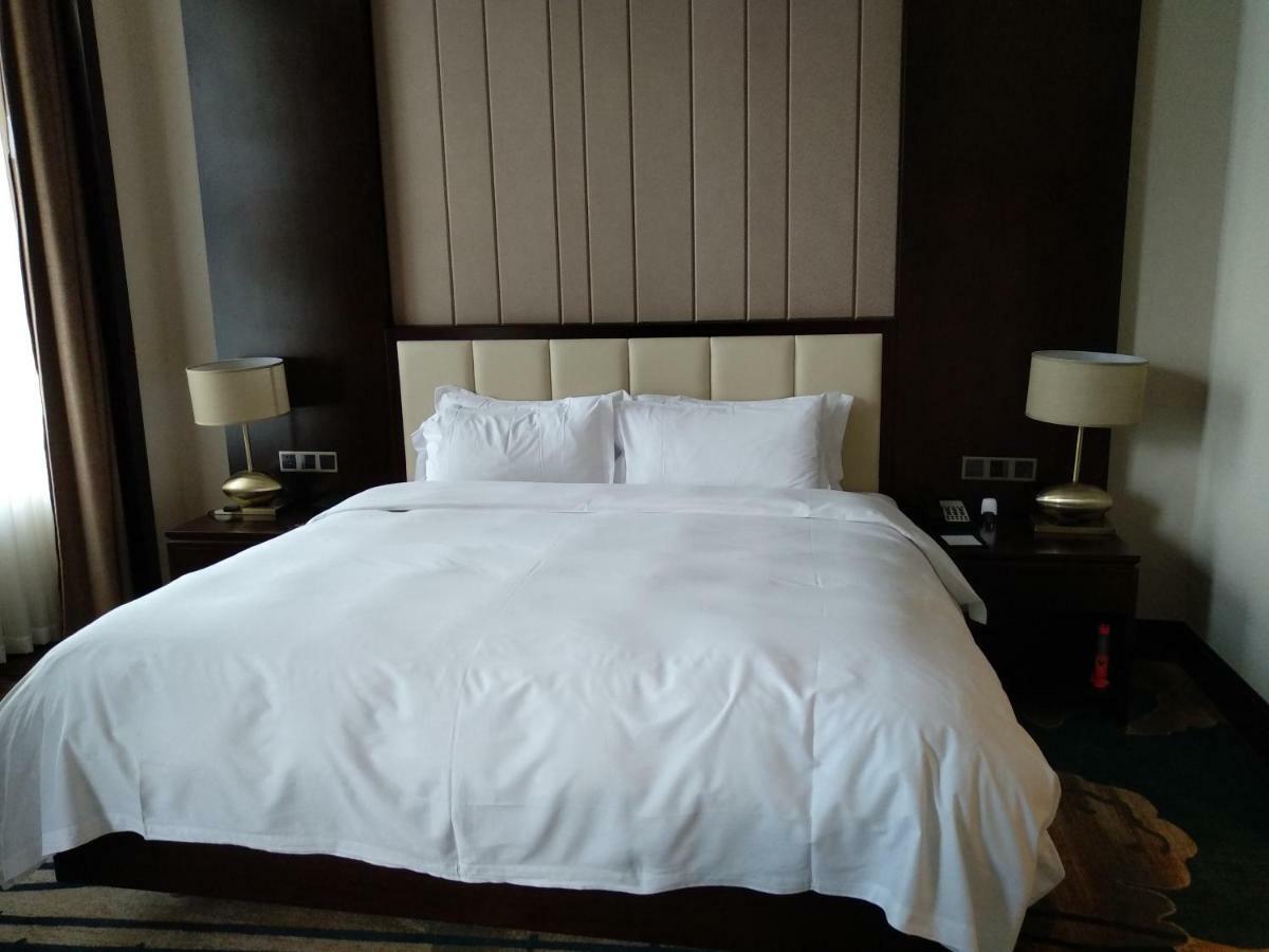 The Huiting Collection Hotel Wuhan Bagian luar foto