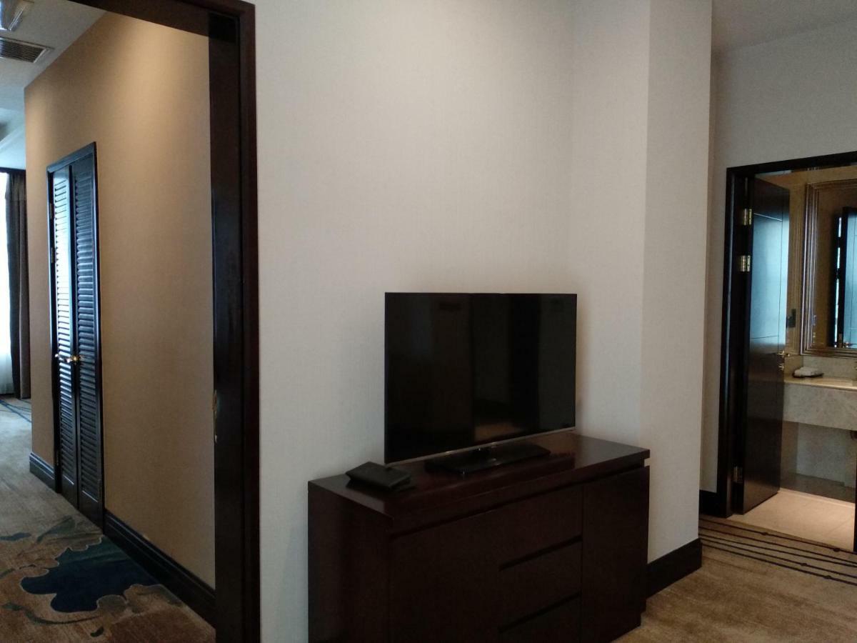 The Huiting Collection Hotel Wuhan Bagian luar foto