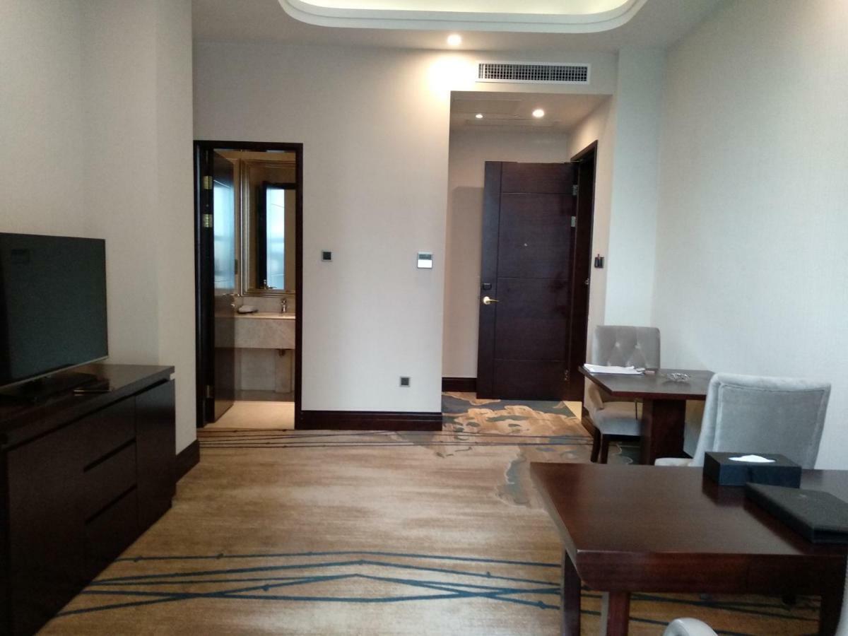 The Huiting Collection Hotel Wuhan Bagian luar foto